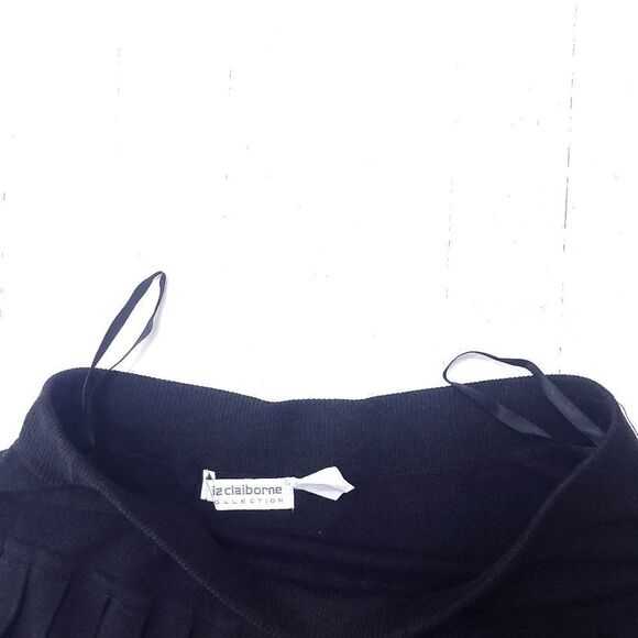 LizāClaiborneāCharcoalāGrayĀ PleatedāA-lineāSkirt - Picture 2 of 6